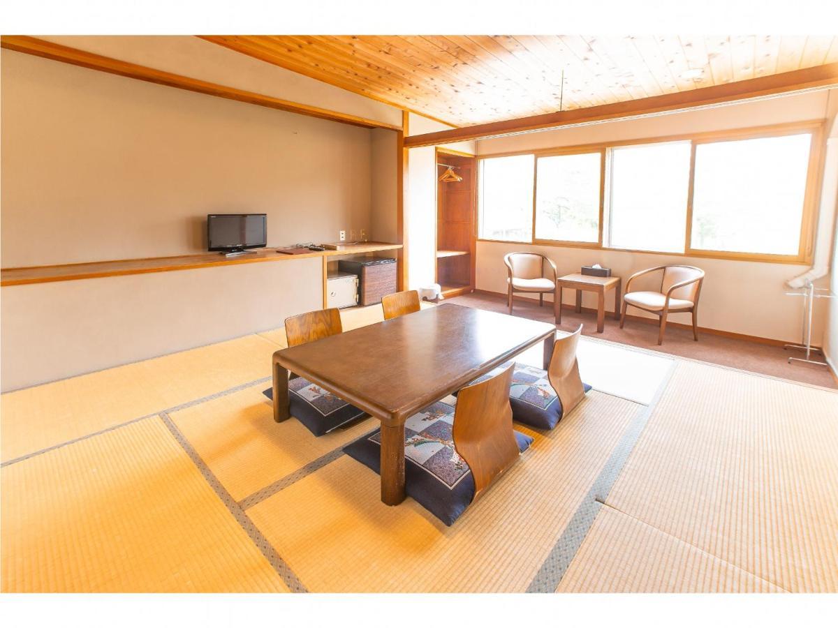Nomad Hakuba Bed & Breakfast Eksteriør bilde